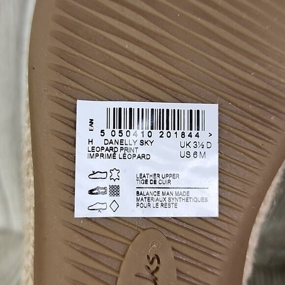 Clarks Danelly Sky Leopoard Print Espadrille Slip On Flats Womens Size 6 NEW - Picture 8 of 11